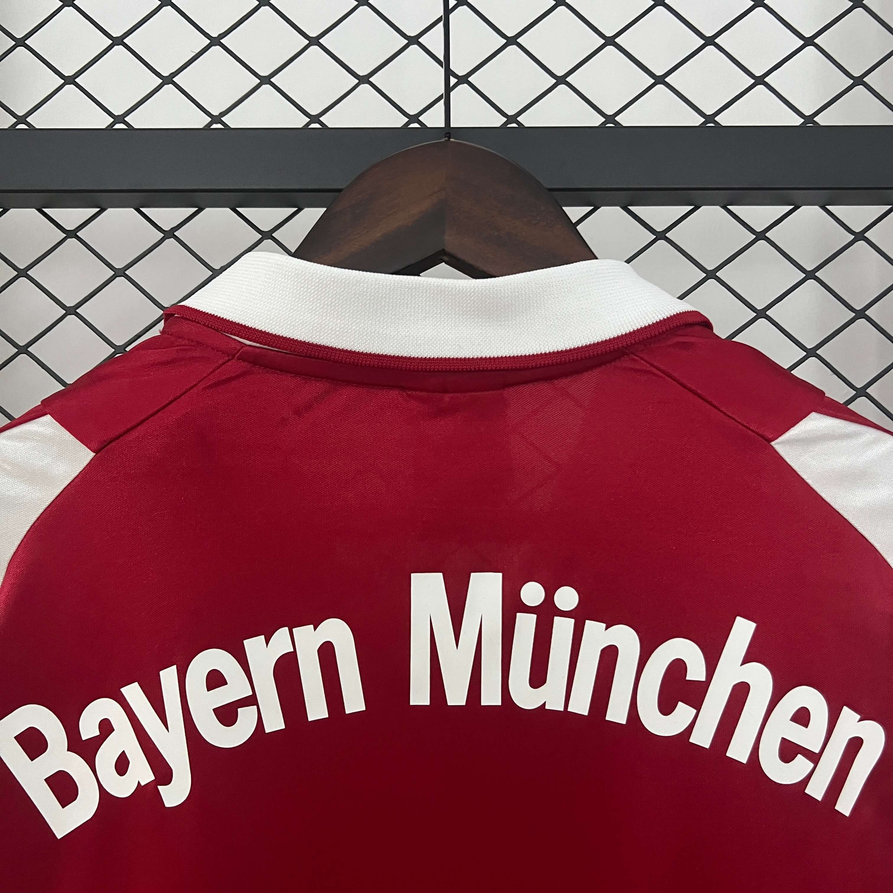 Miniatura de Bayern Múnich 03/04 Local RETRO