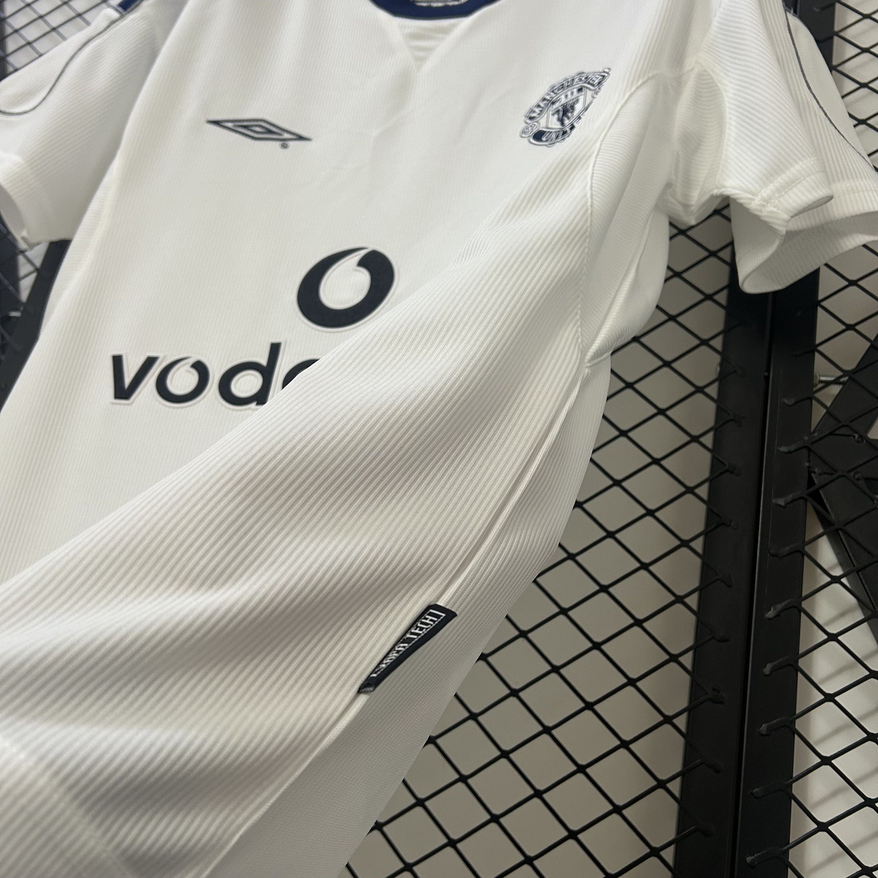Miniatura de Manchester United 00/01 Visitante RETRO