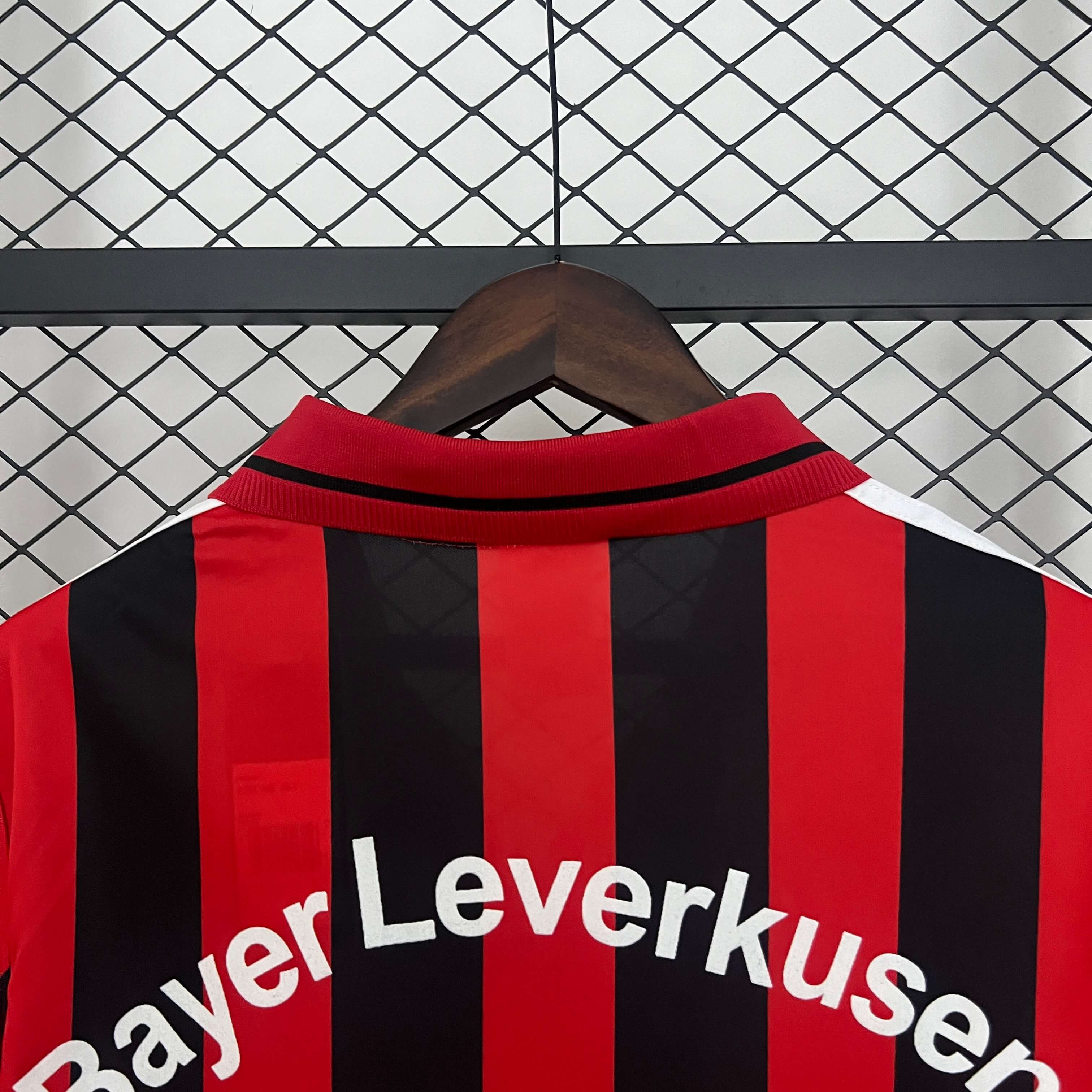 Miniatura de Leverkusen 01/02 Local RETRO