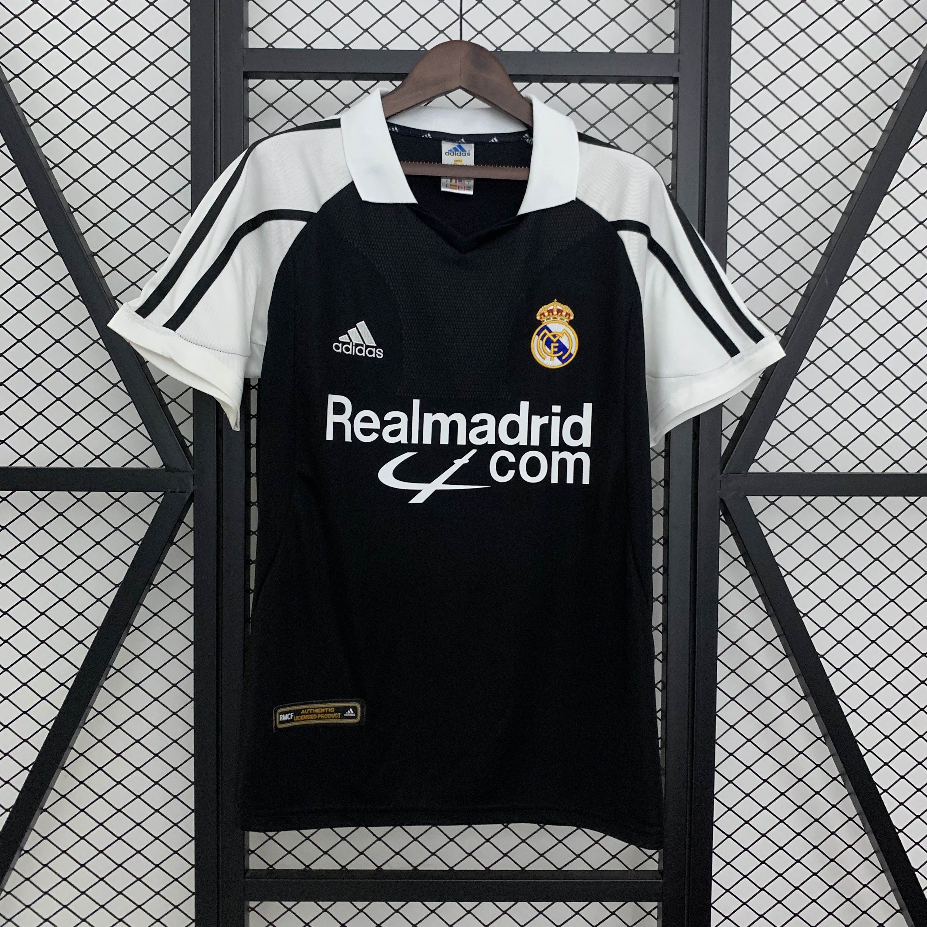 Real Madrid 01/02 Visitante RETRO