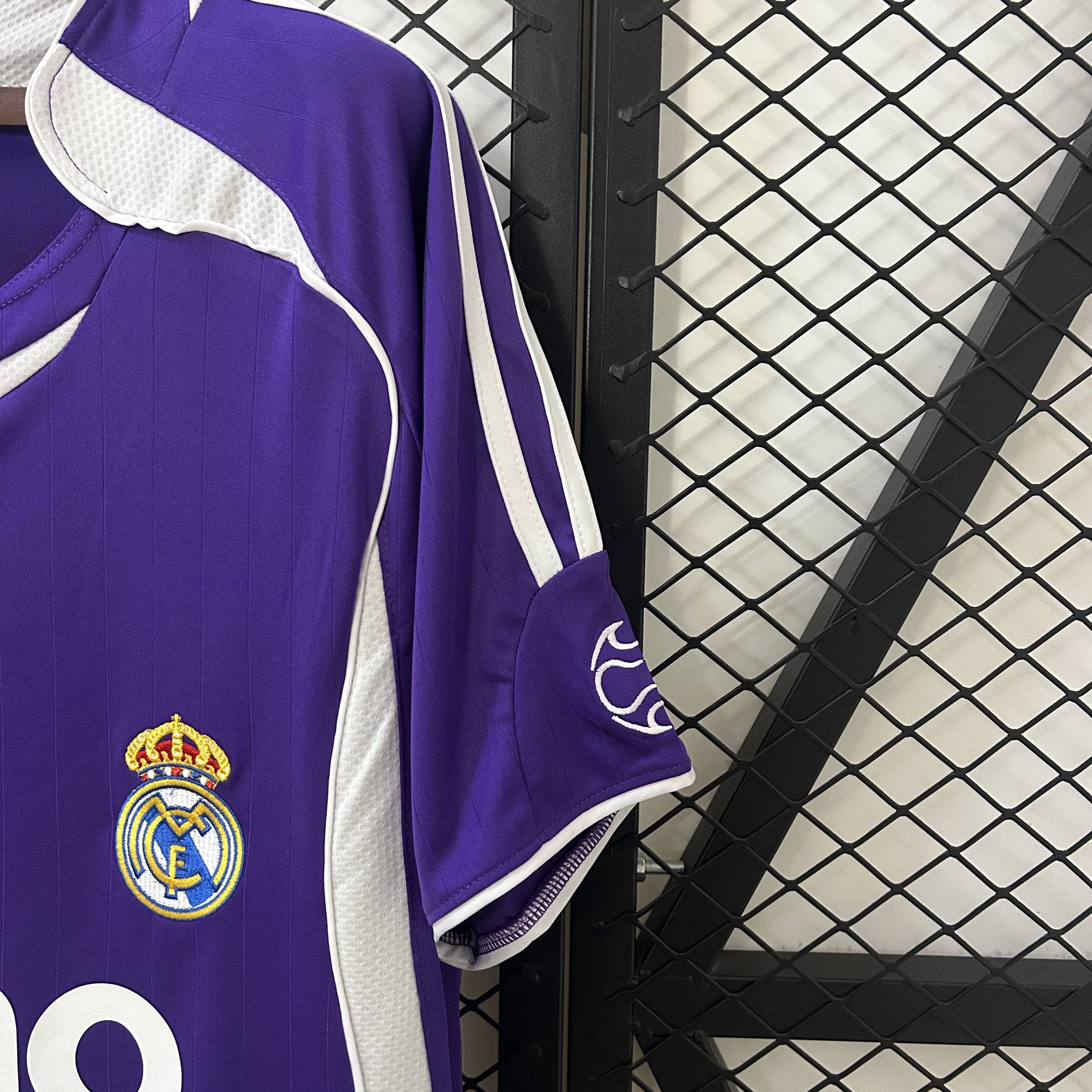 Miniatura de Real Madrid 06/07 3ra Equipación RETRO