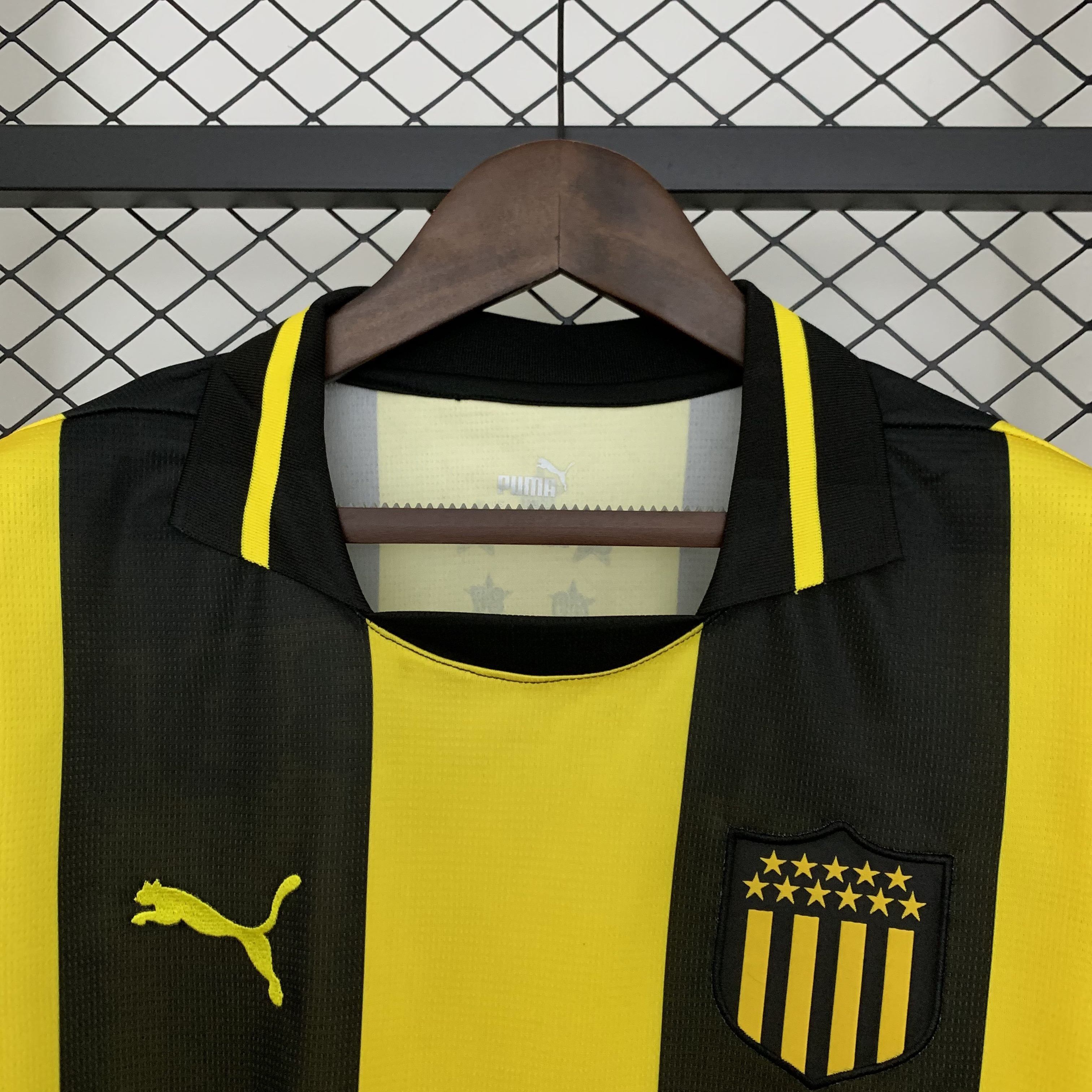 Miniatura de Peñarol 25/26 Local