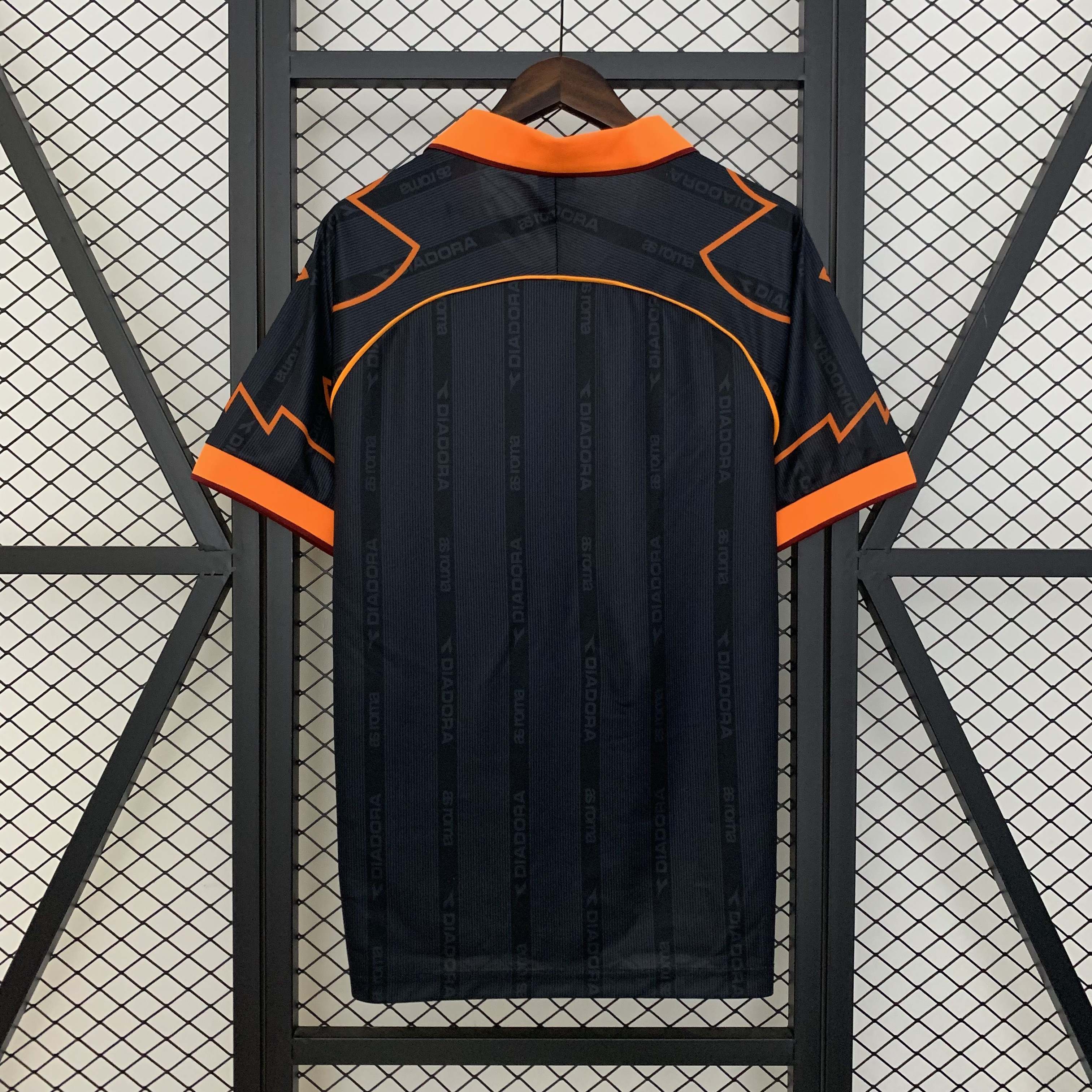 Miniatura de Roma 99/00 Visitante
