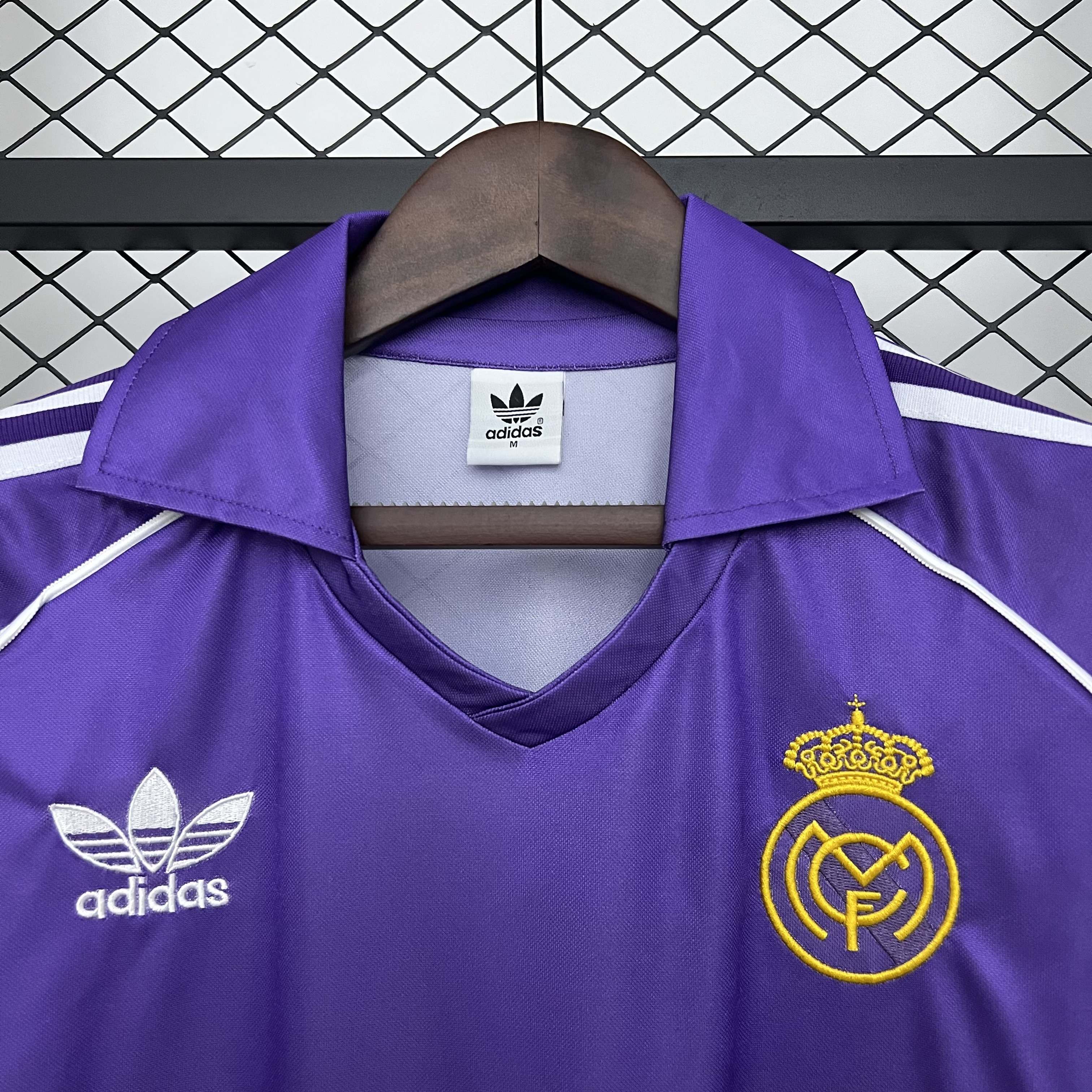 Miniatura de Real Madrid 84/85 Visitante RETRO