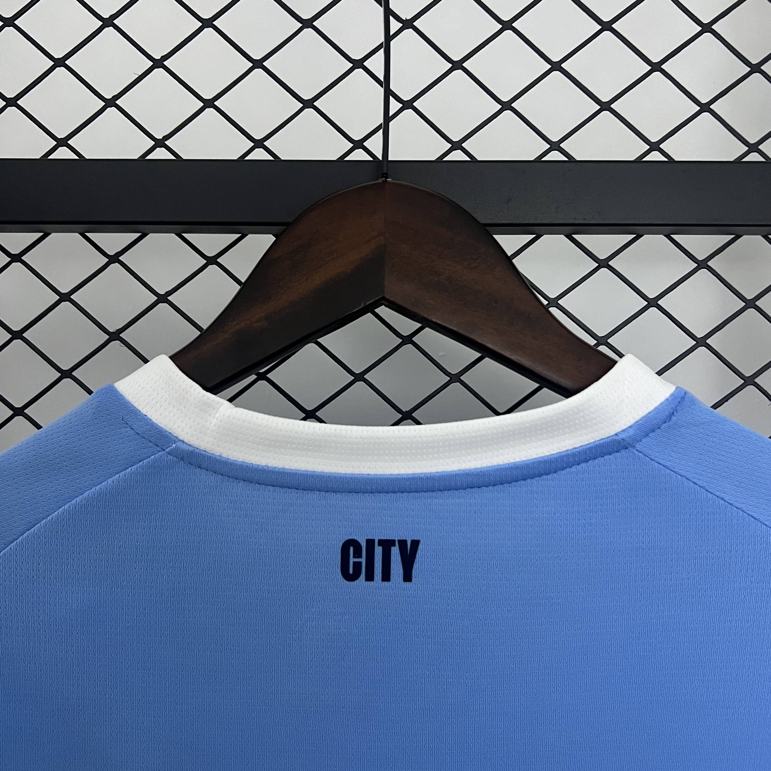 Miniatura de Manchester City 25/26 Local