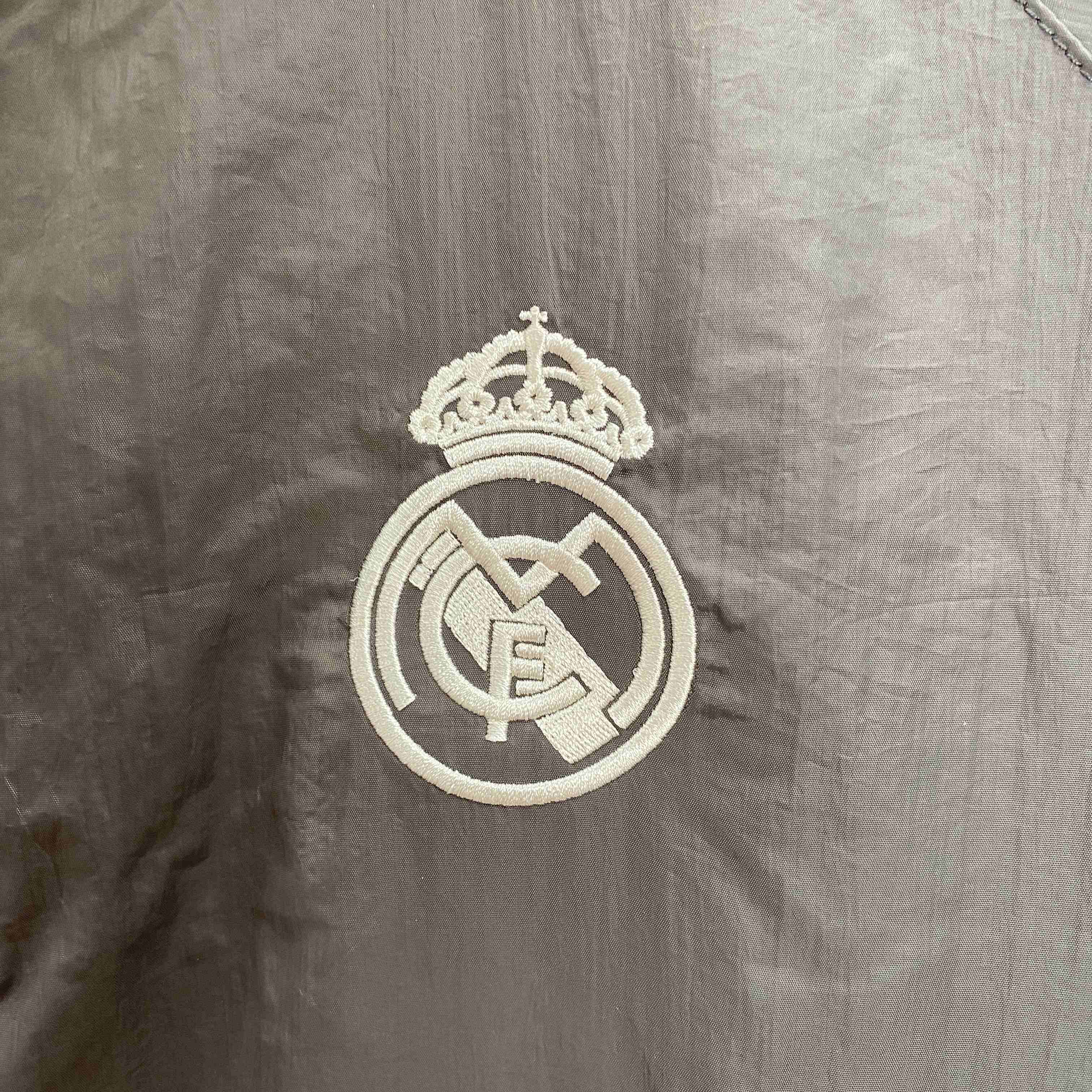 Miniatura de Campera 24/25 Real Madrid Gris