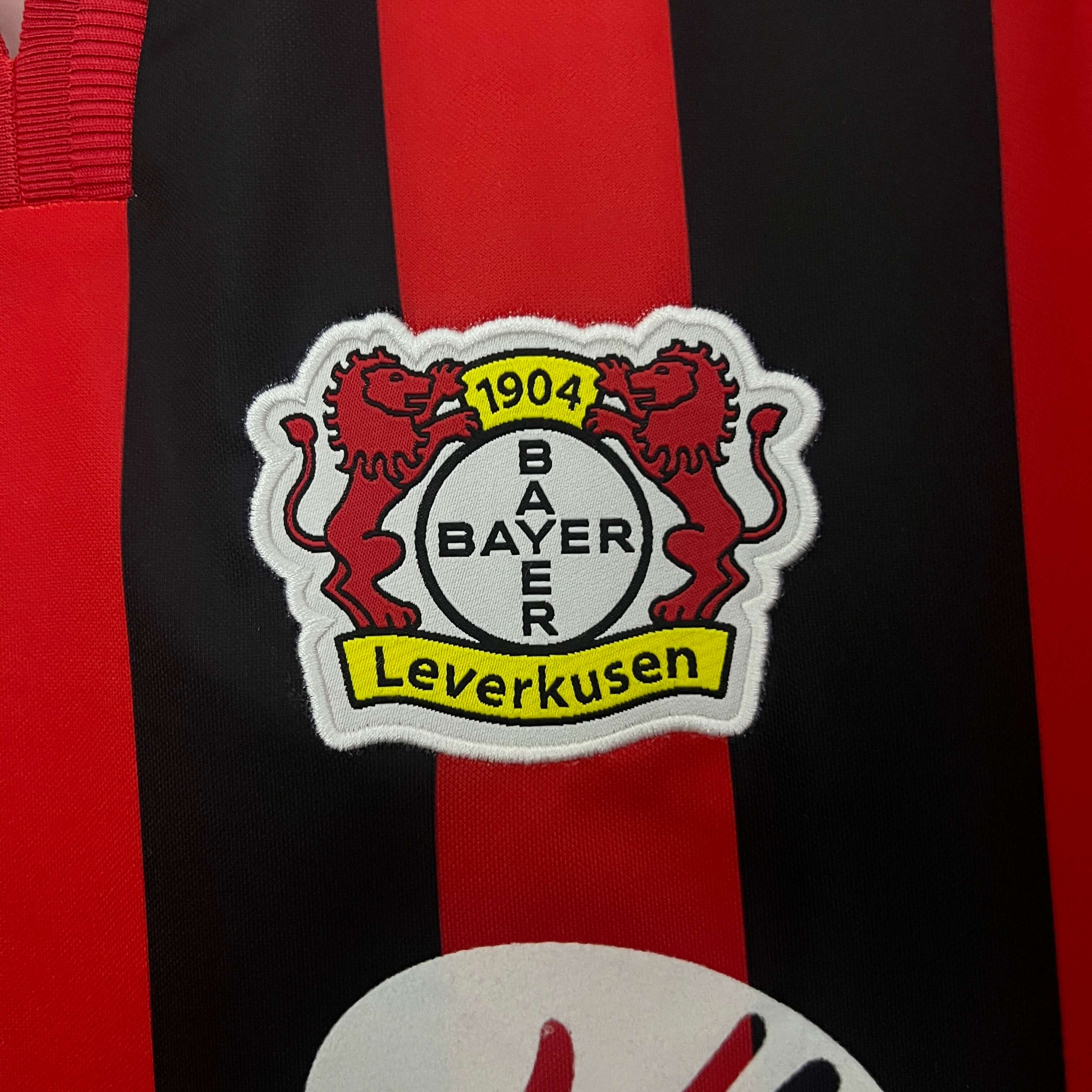 Miniatura de Leverkusen 01/02 Local RETRO