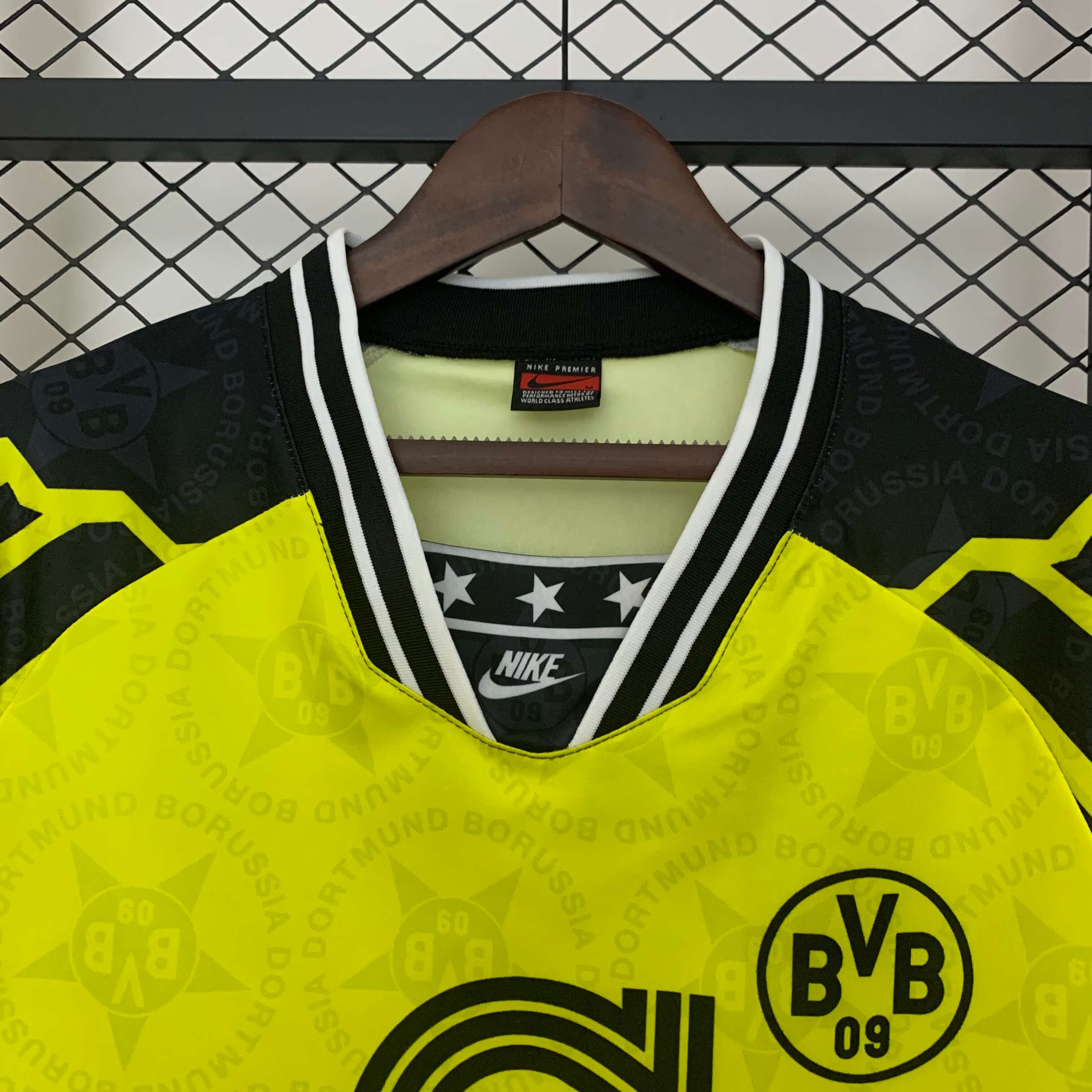 Miniatura de Dortmund 94/95 Local RETRO