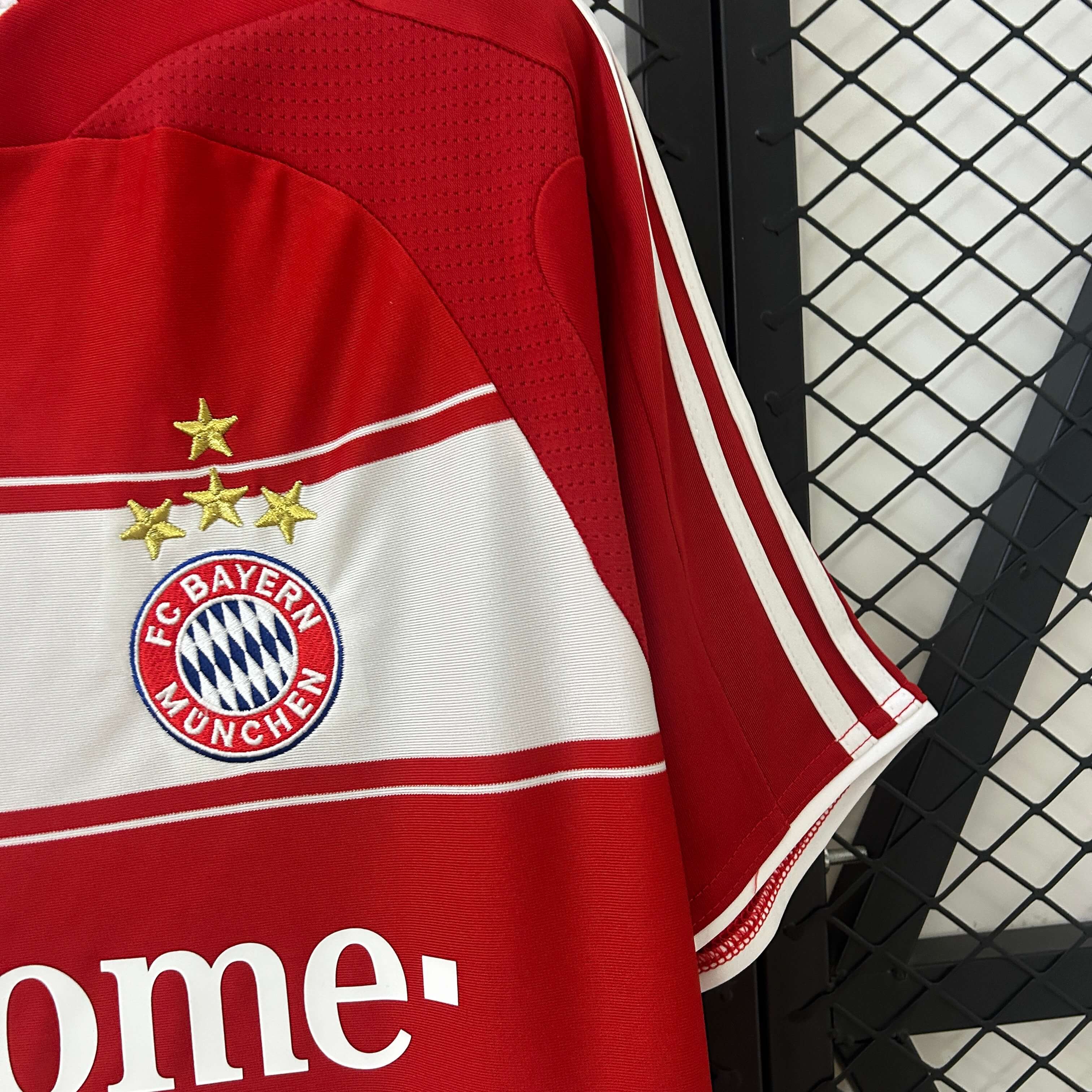 Miniatura de Bayern Múnich 07/08 Local RETRO
