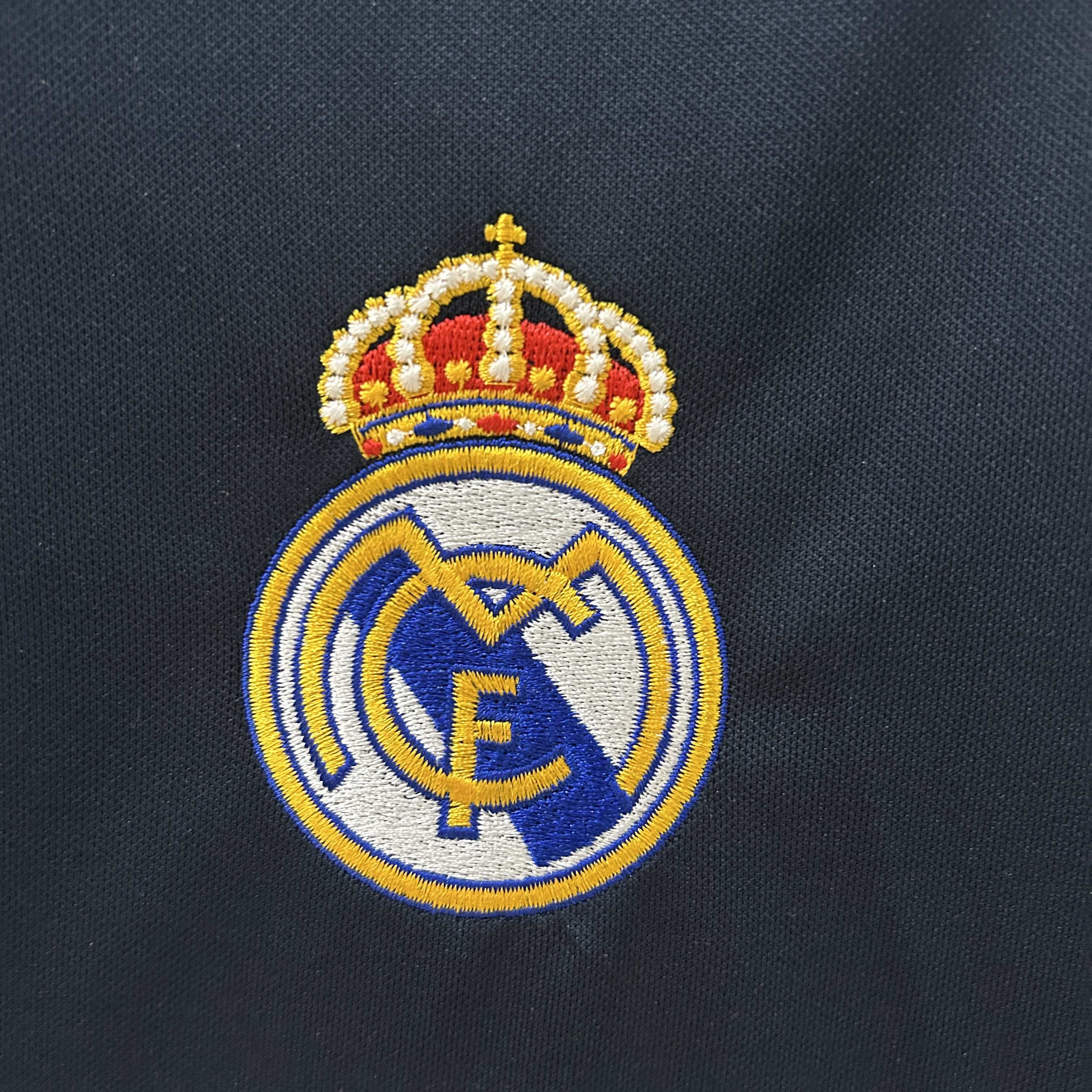 Miniatura de Real Madrid 03/04 Visitante RETRO
