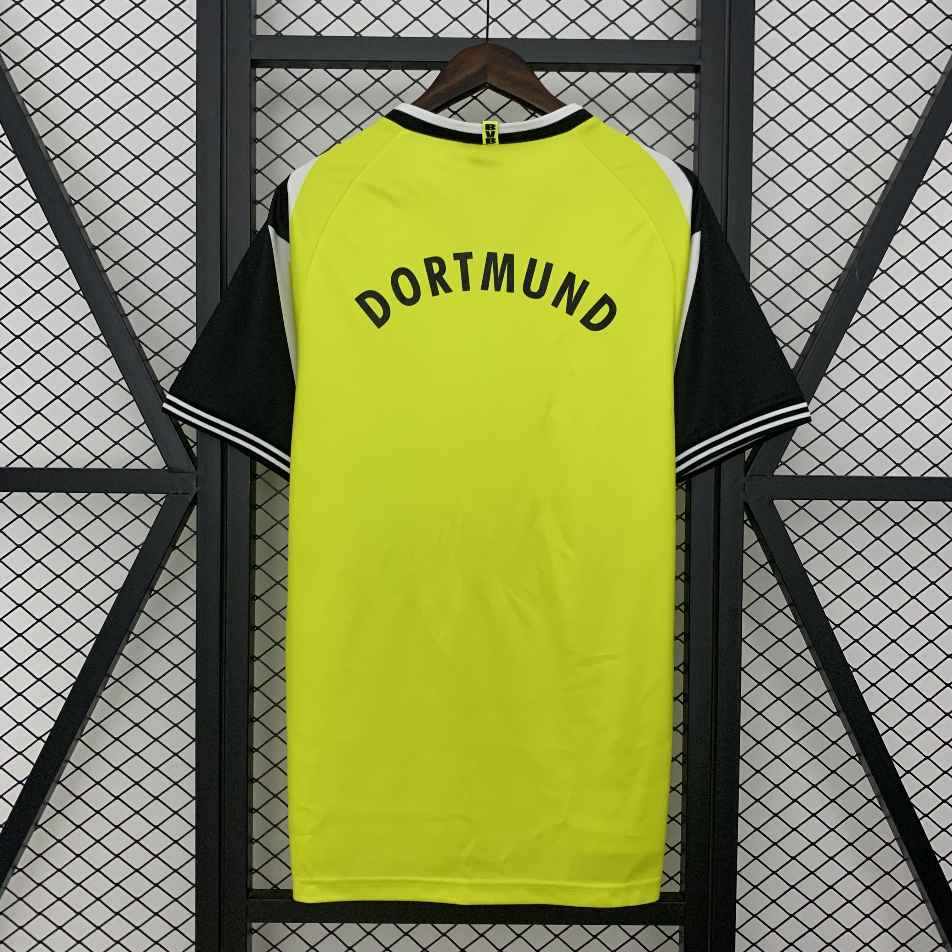 Miniatura de Dortmund 95/96 Local RETRO