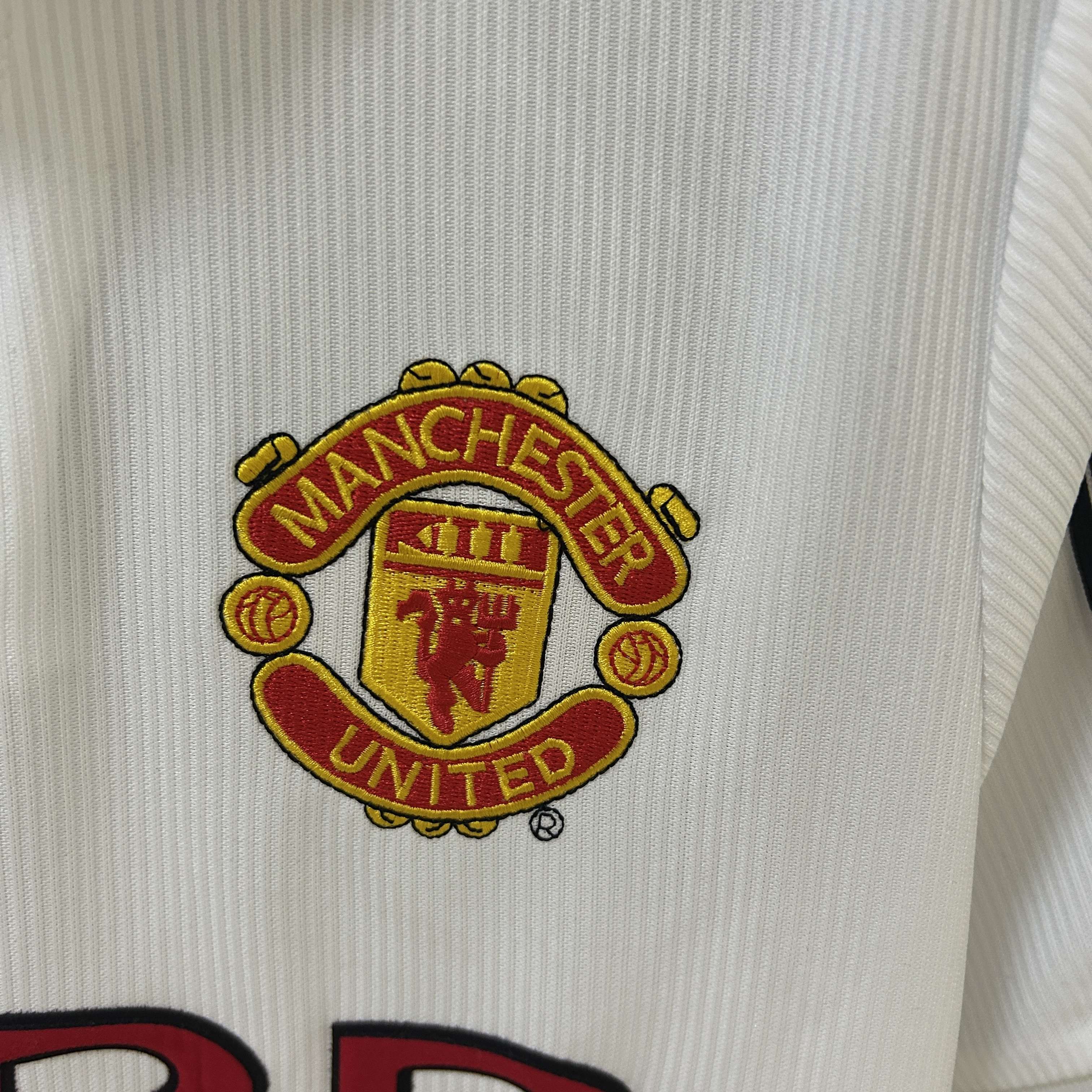 Miniatura de Manchester United 98/99 Edicion Conmemorativa RETRO