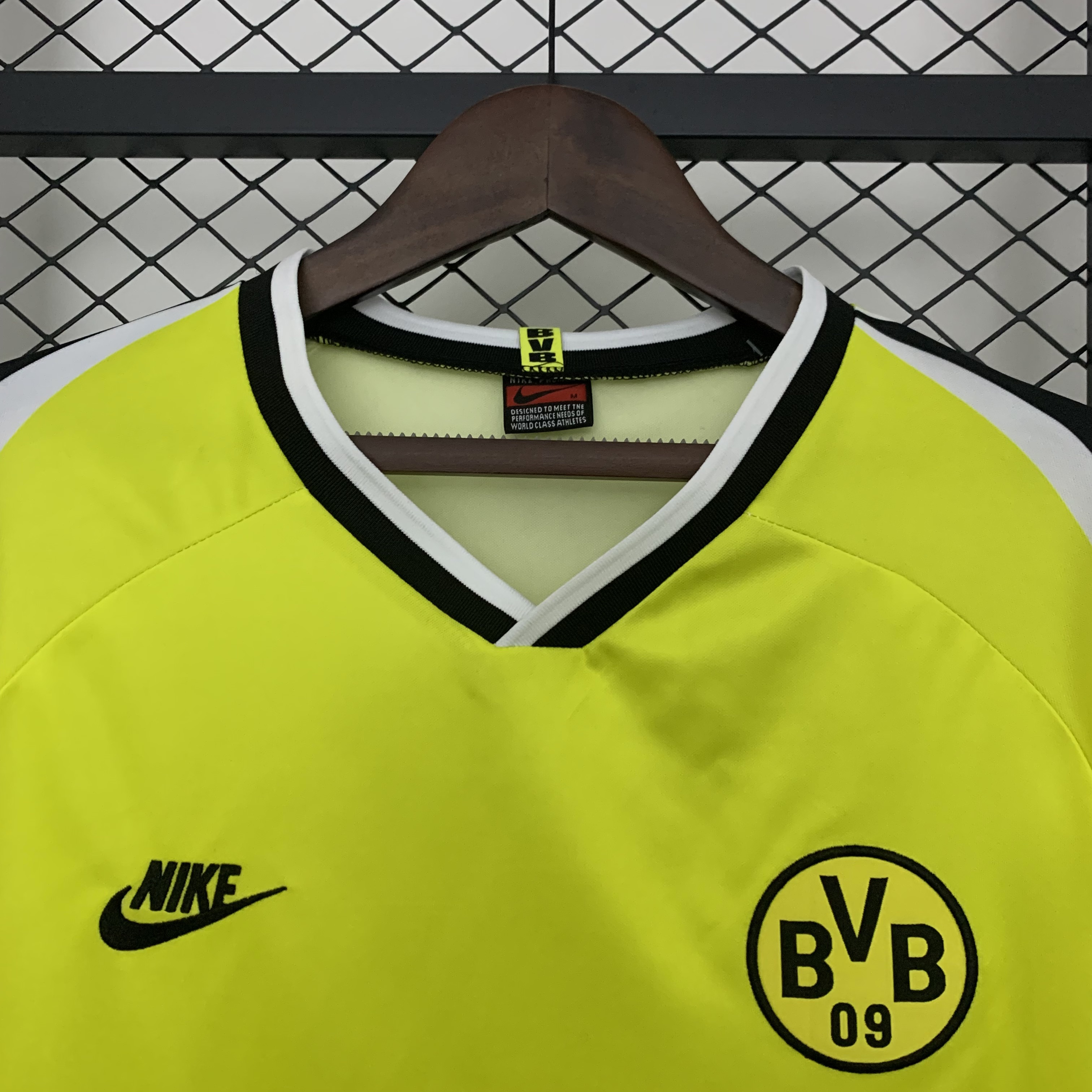 Miniatura de Dortmund 95/96 Local RETRO