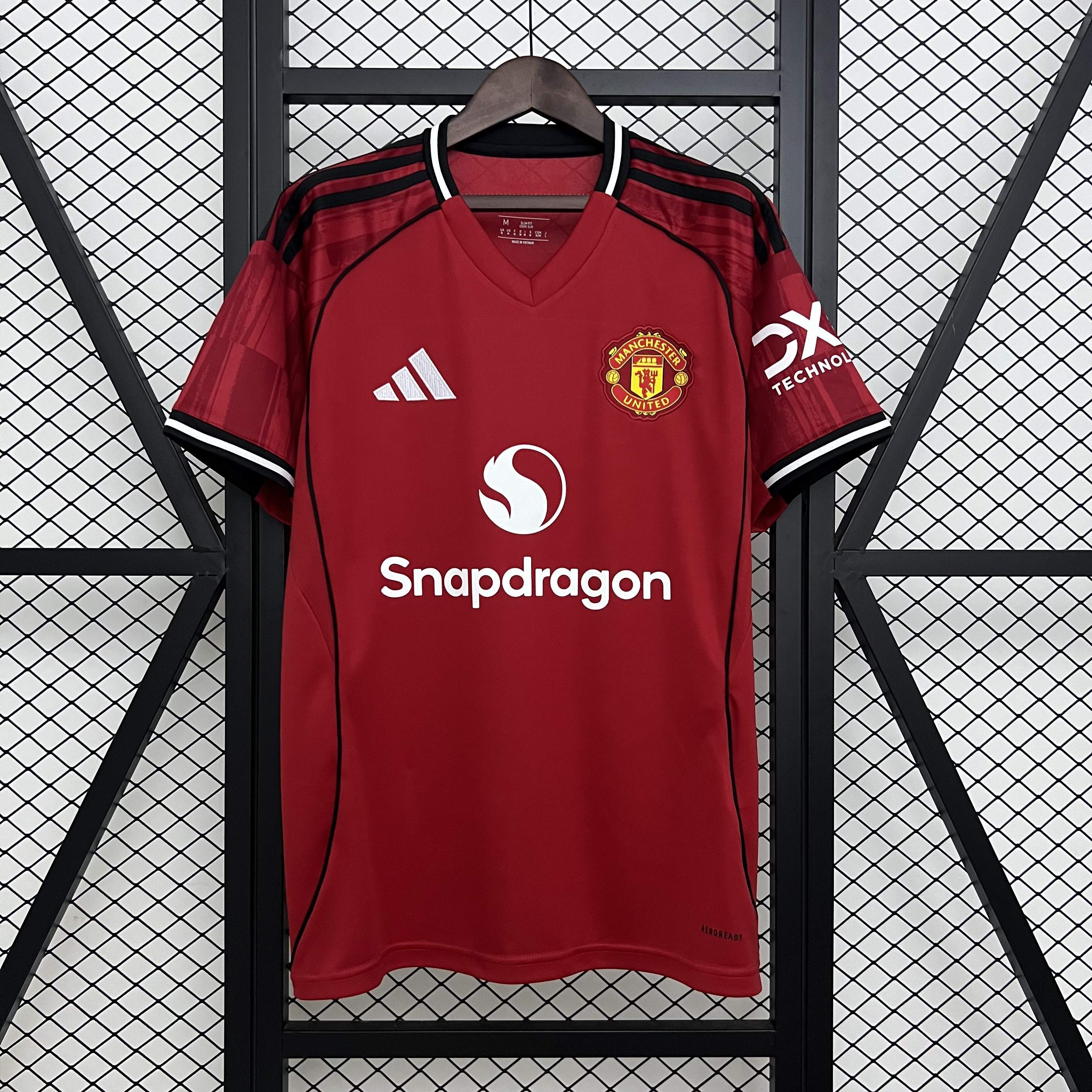 Manchester United 25/26 Local
