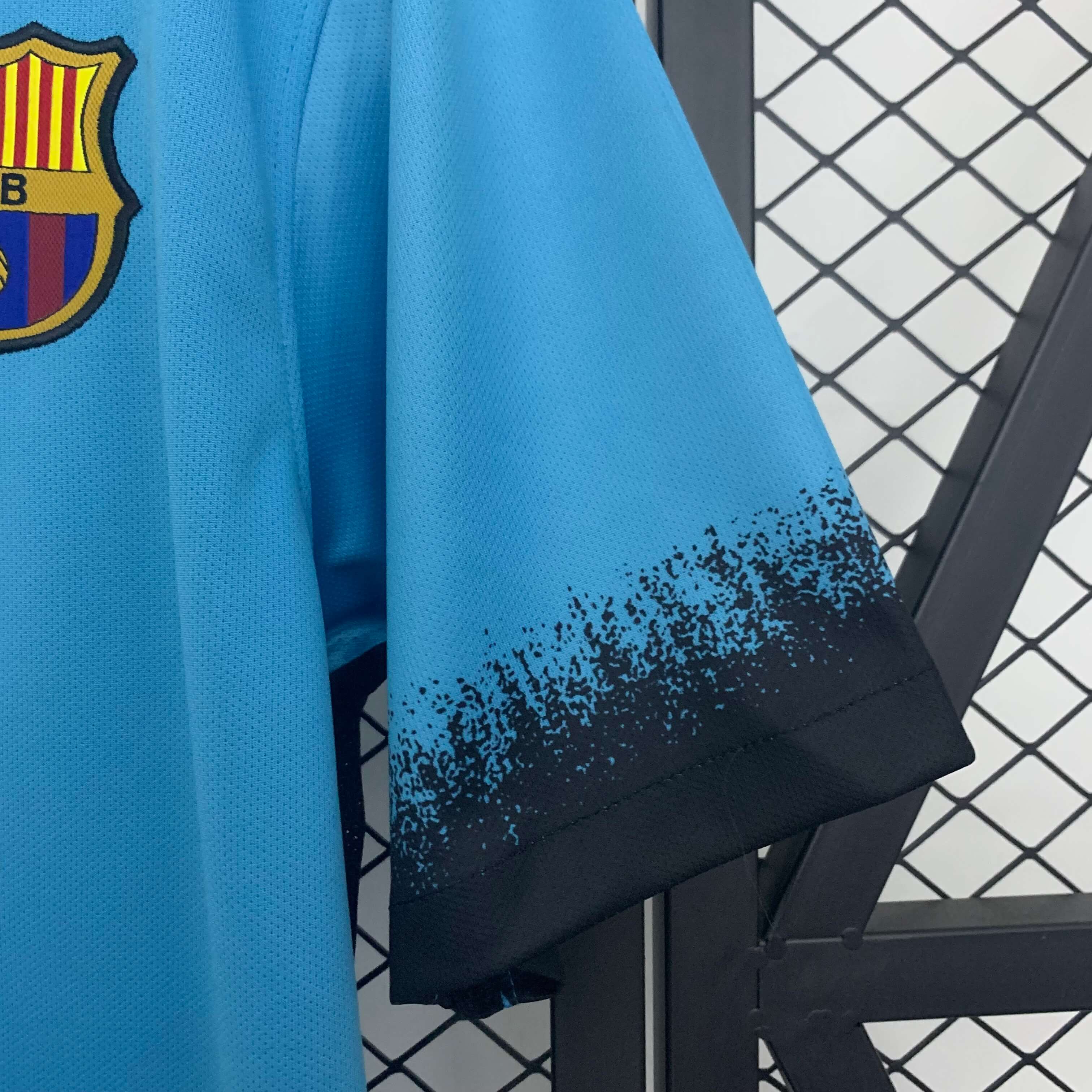 Miniatura de FC Barcelona 15/16 3ra RETRO