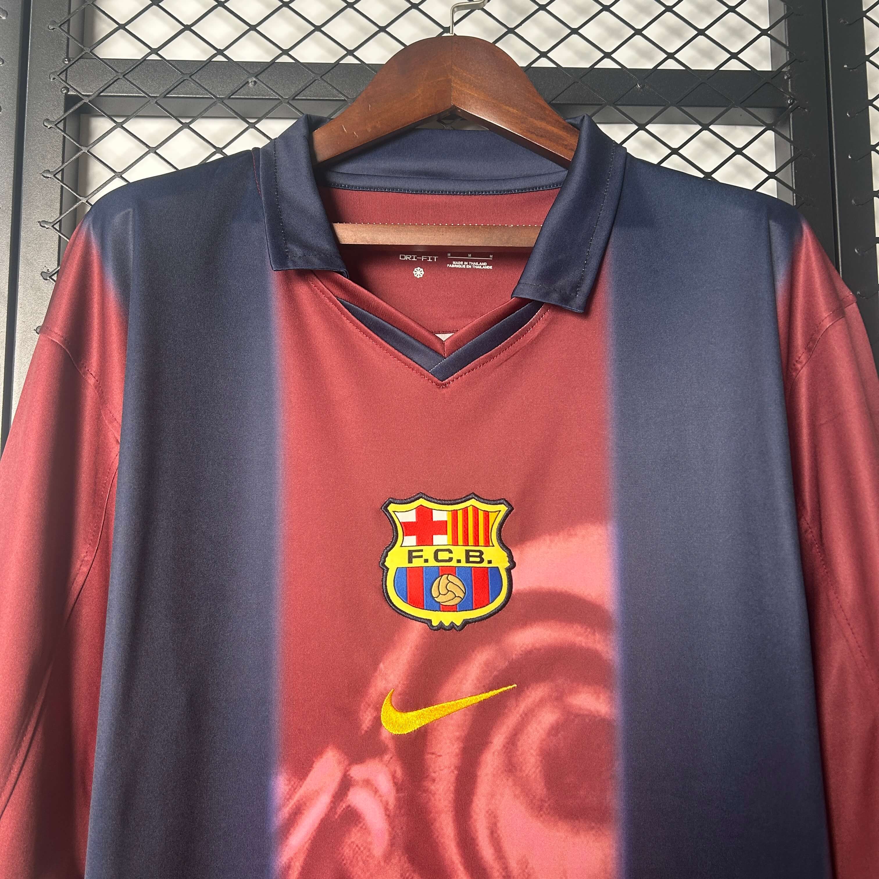 Miniatura de FC Barcelona 2025 Travis Scott