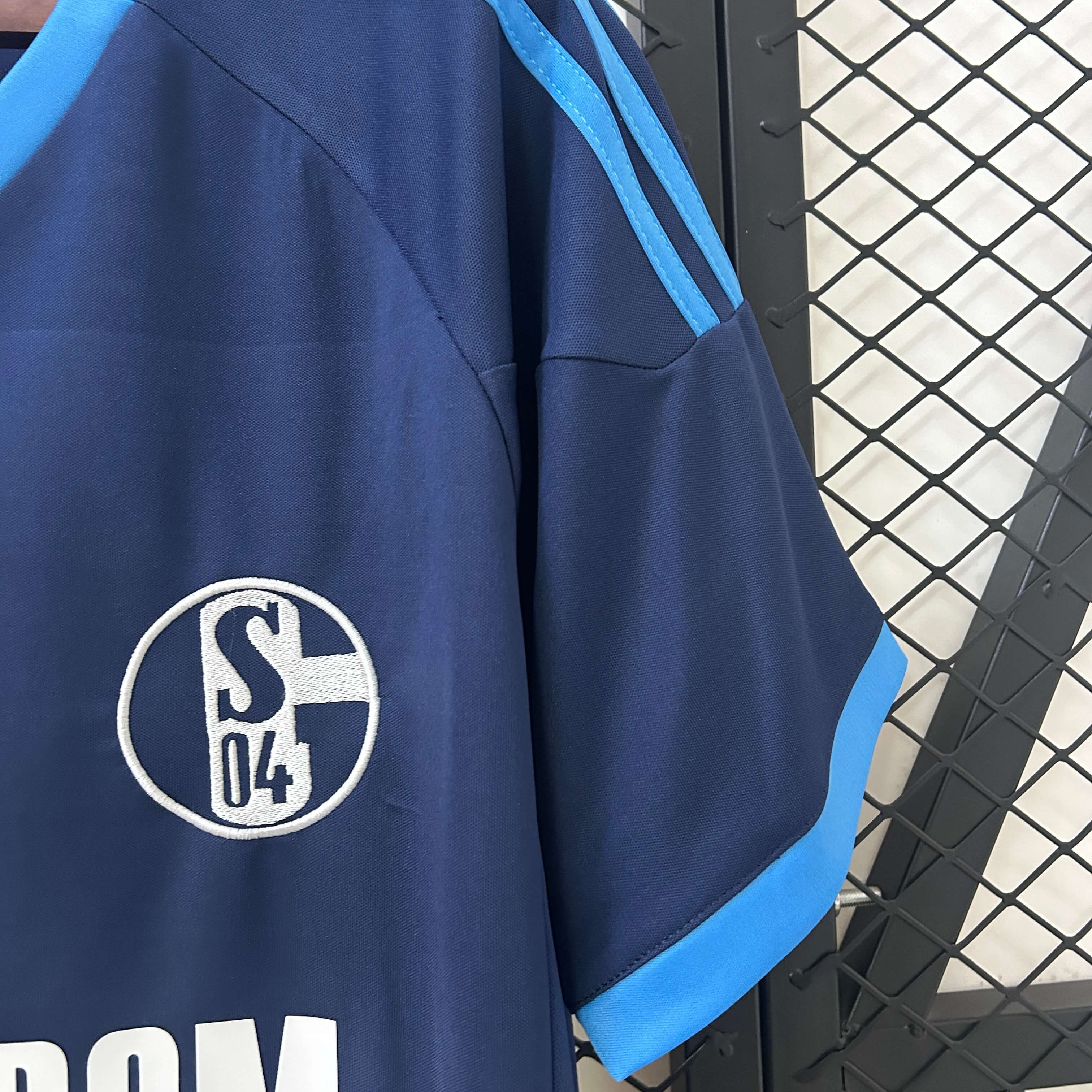 Miniatura de Schalke 04 10/11 Visitante RETRO