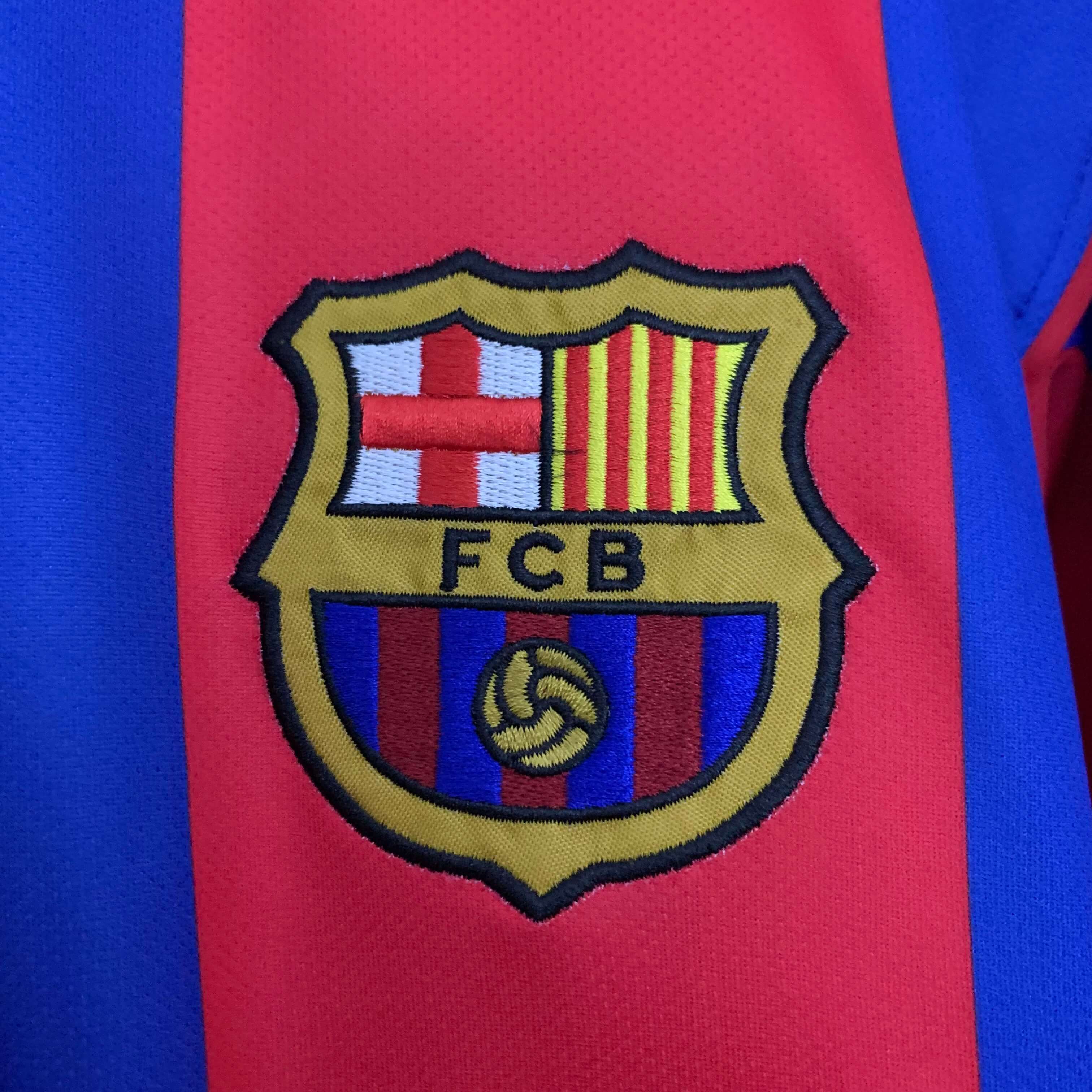 Miniatura de FC Barcelona 04/05 Local RETRO