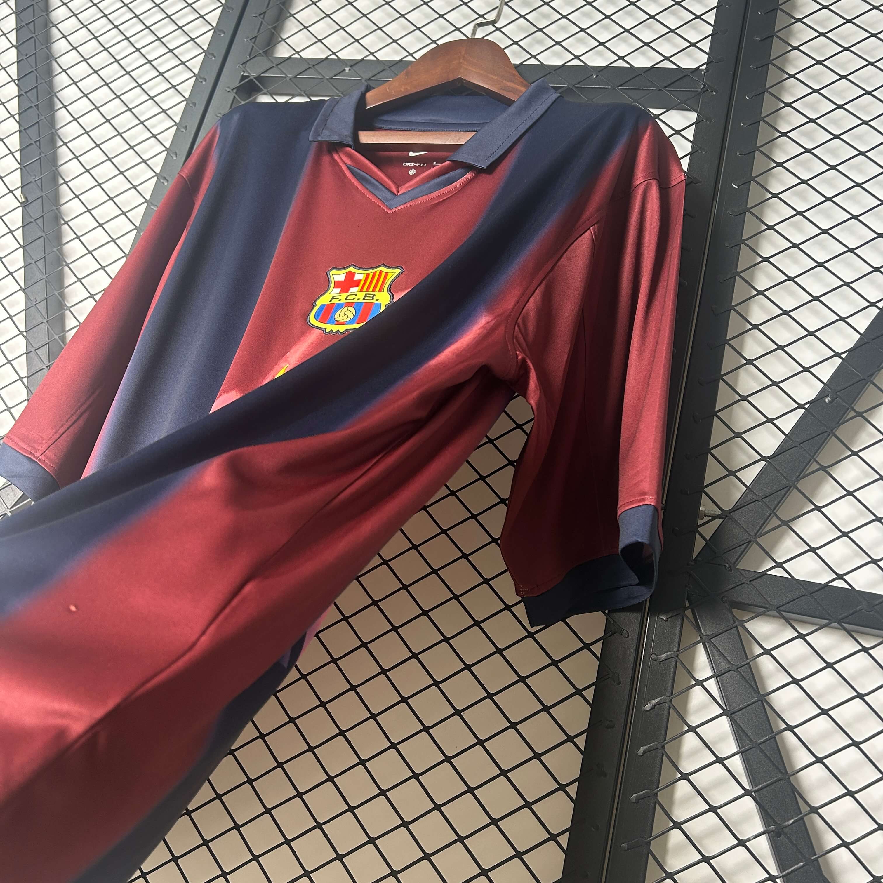 Miniatura de FC Barcelona 2025 Travis Scott