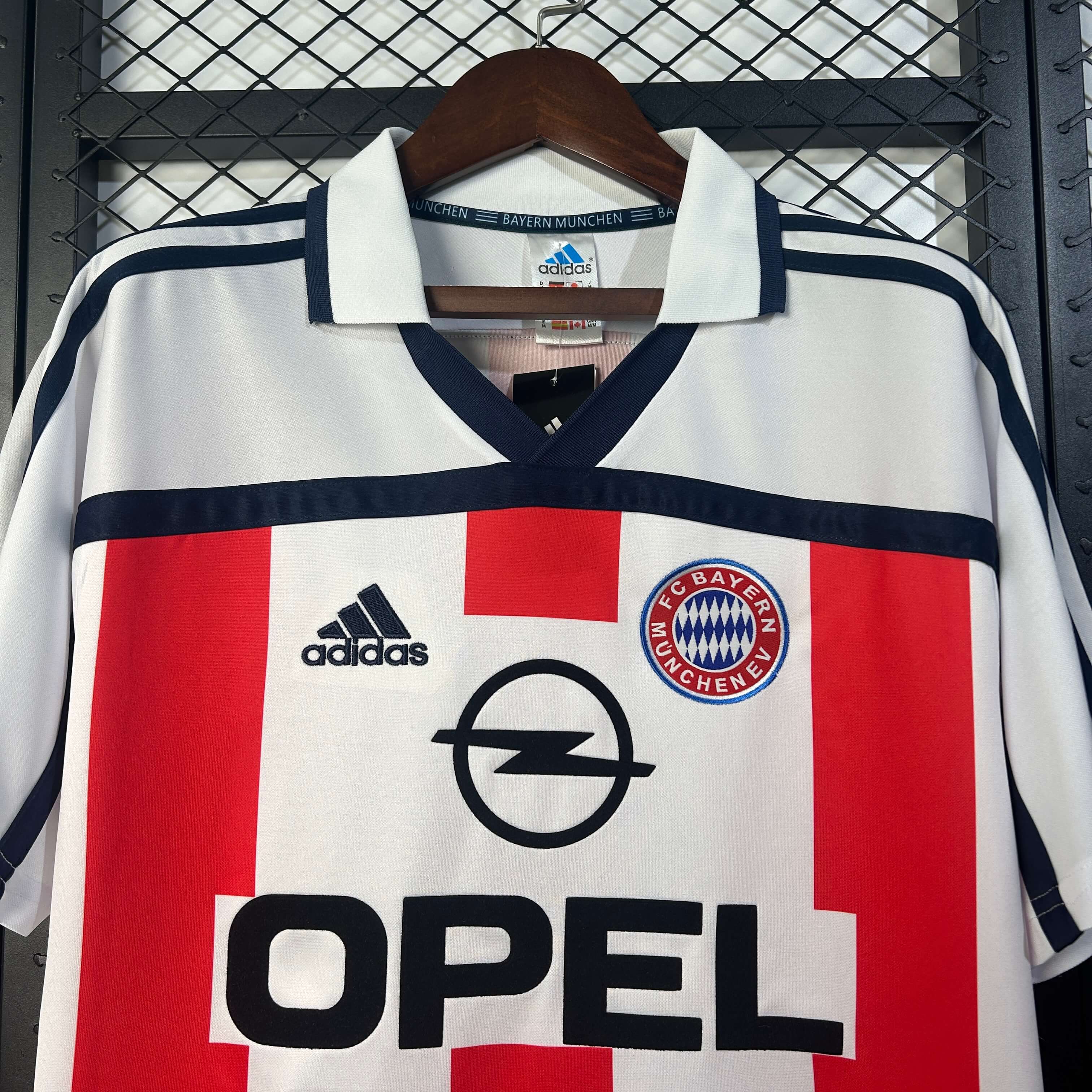 Miniatura de Bayern Múnich 00/01 Visitante RETRO
