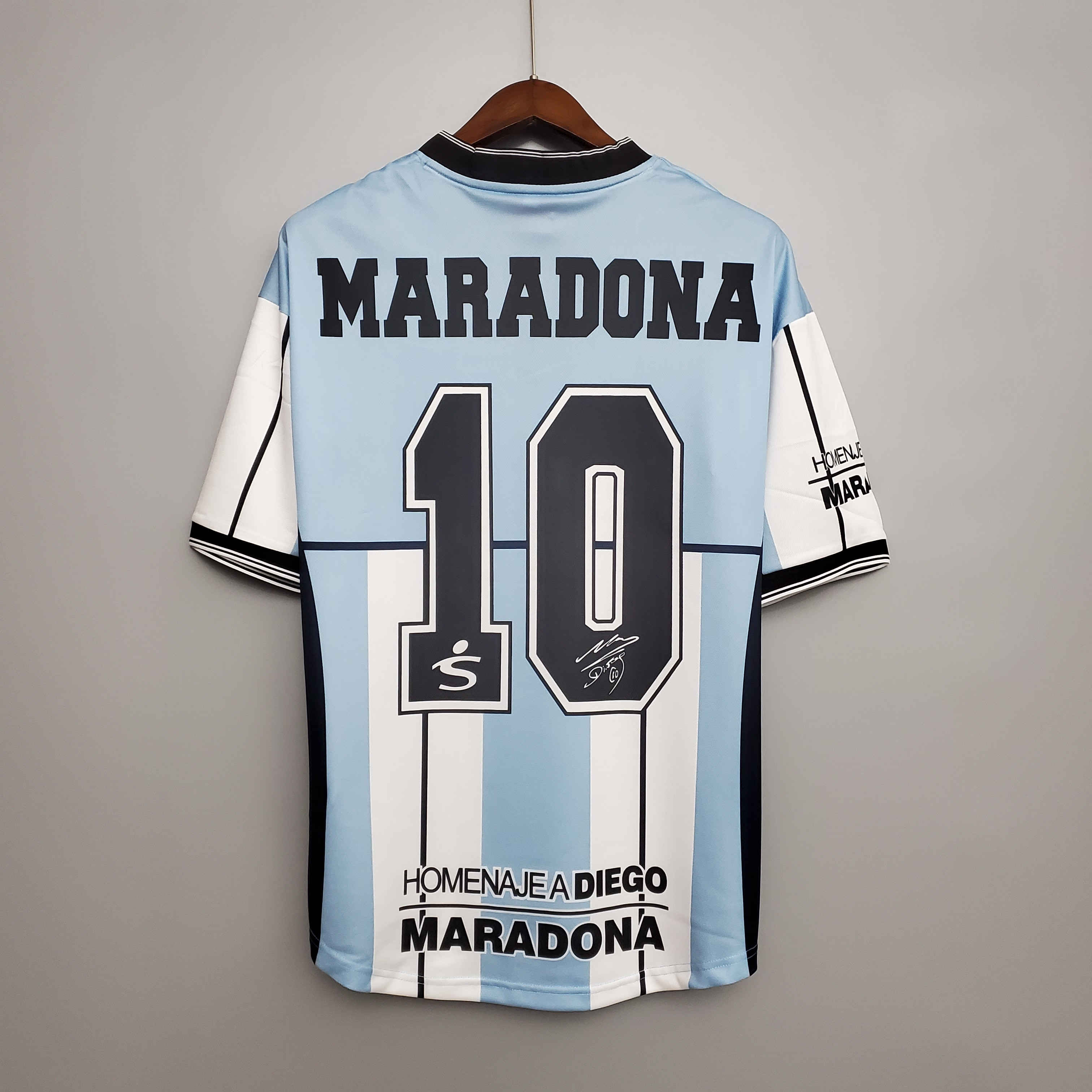 Miniatura de Argentina 2001 Maradona RETRO