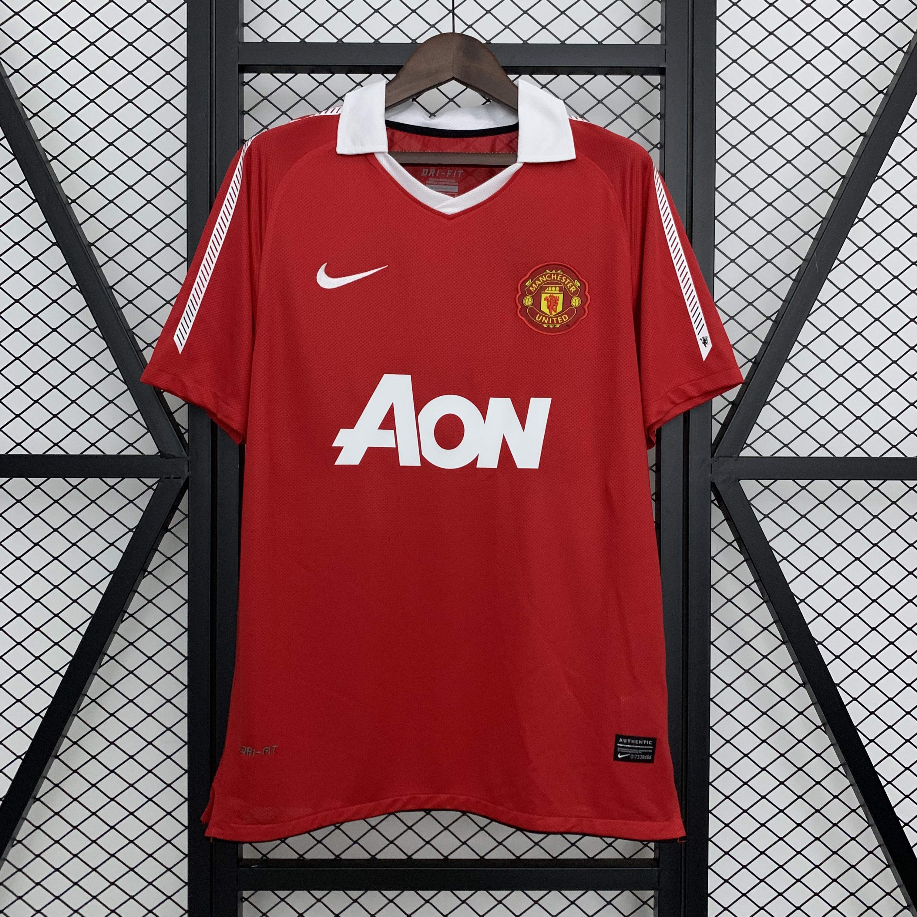 Manchester United 10/11 Local RETRO