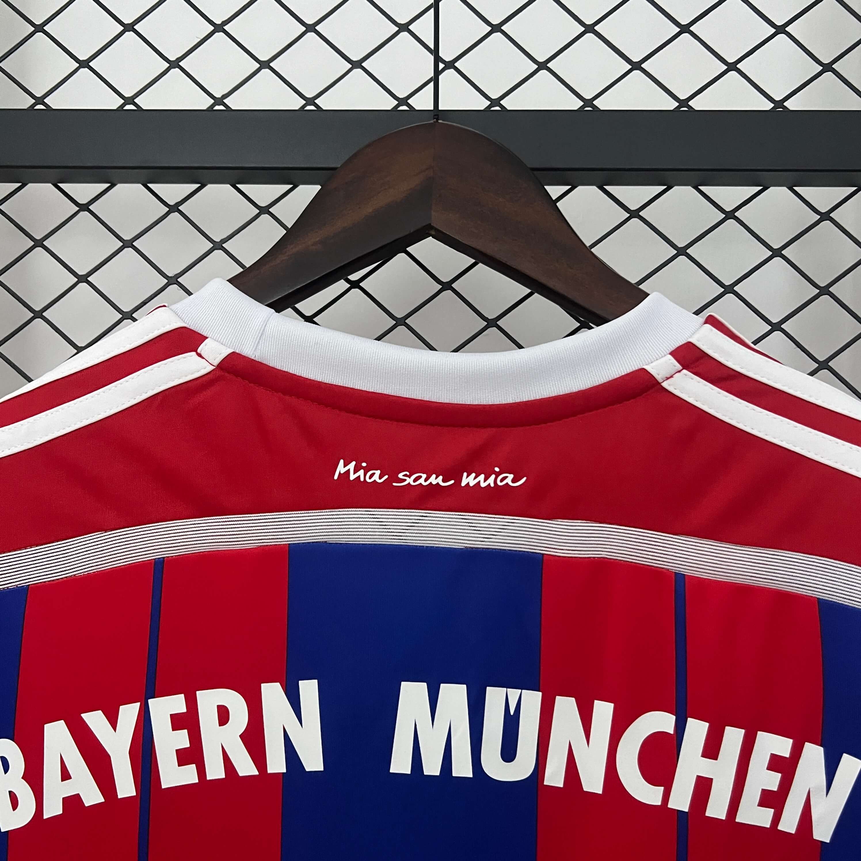 Miniatura de Bayern Múnich 14/15 Local RETRO