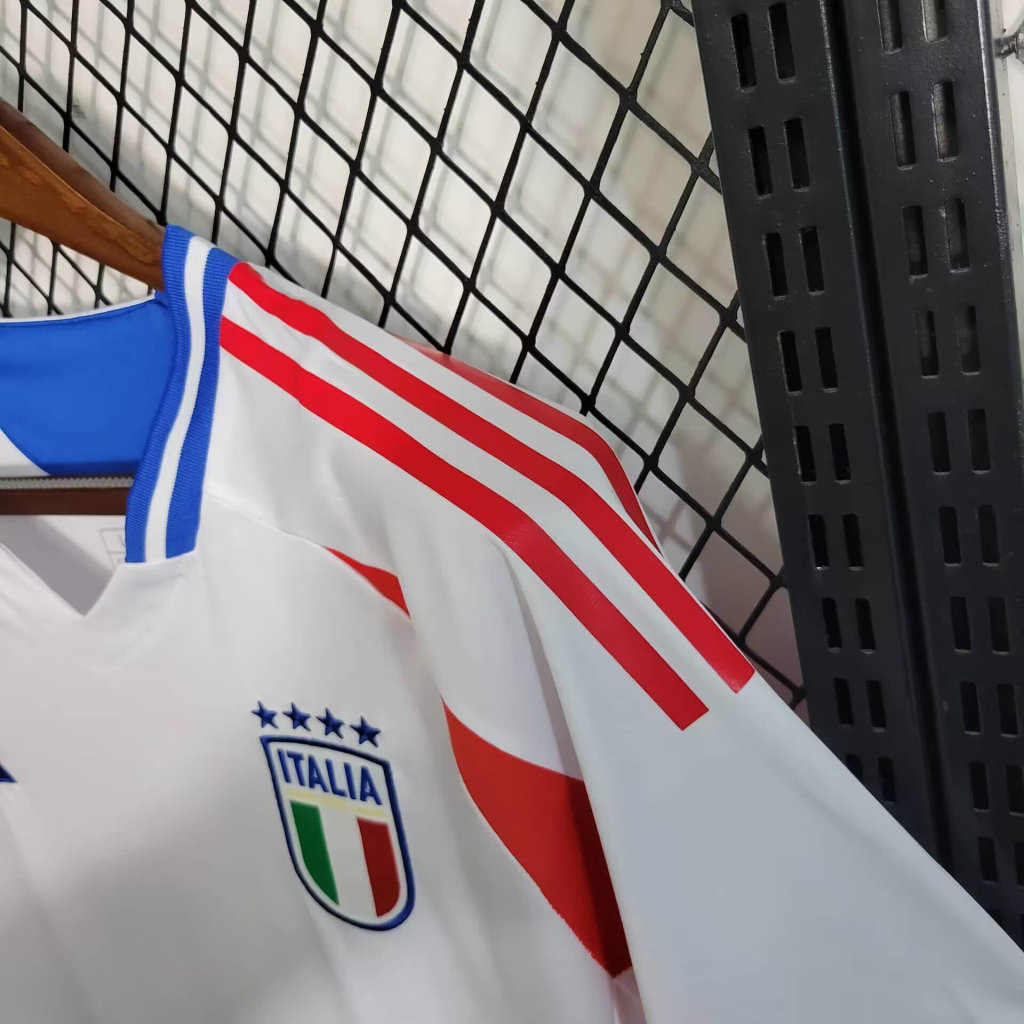 Miniatura de Italia 2023 Visitante