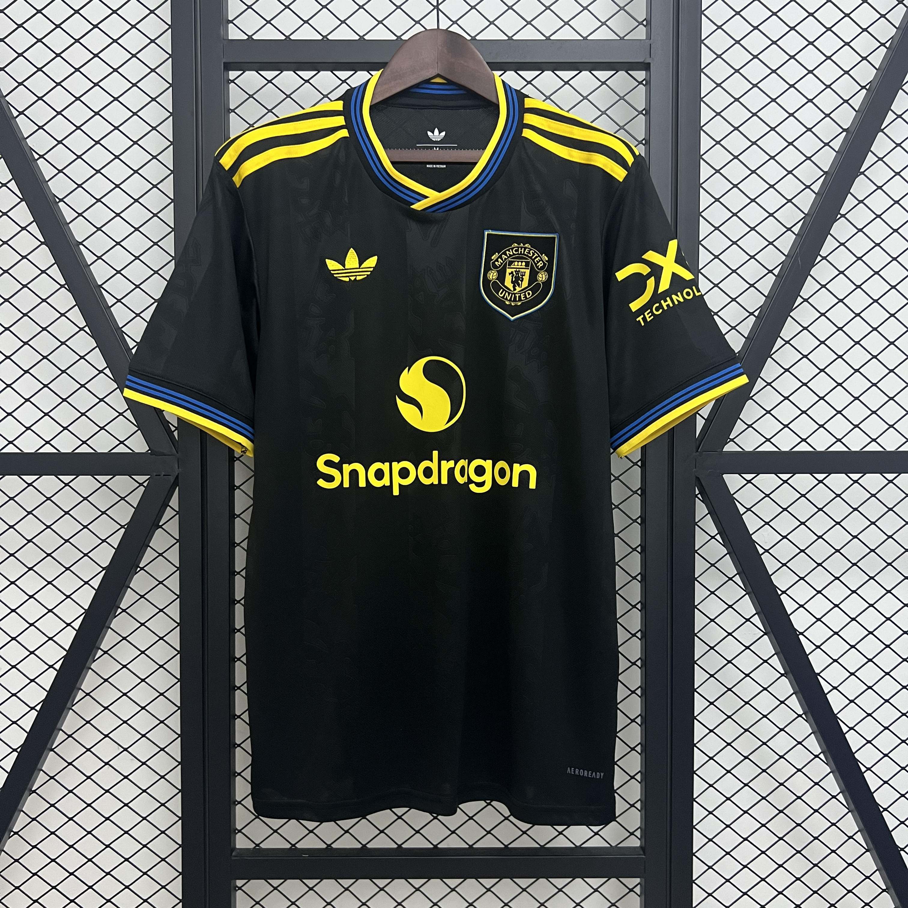 Manchester United 25/26 3ra Equipación