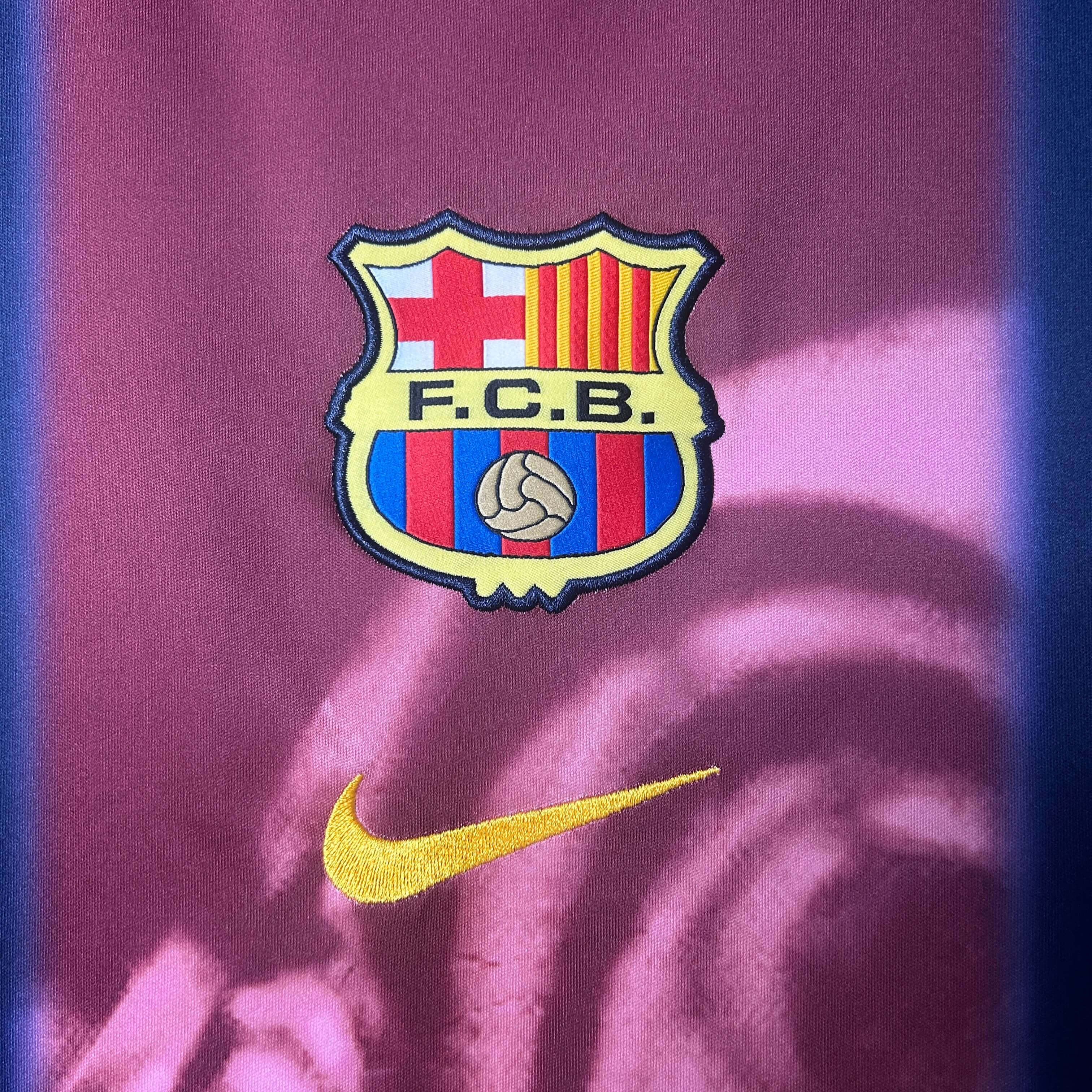 Miniatura de FC Barcelona 2025 Travis Scott