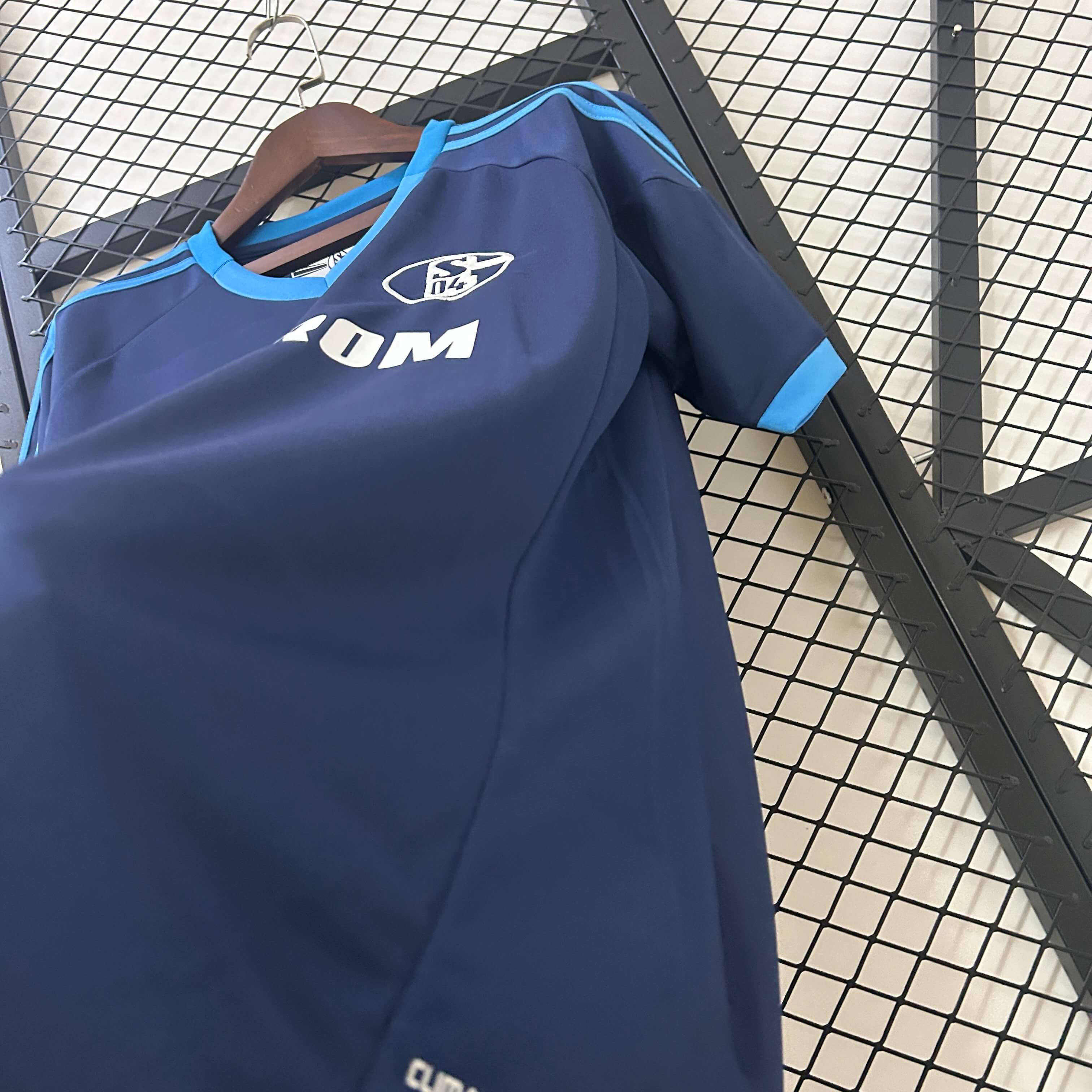 Miniatura de Schalke 04 10/11 Visitante RETRO