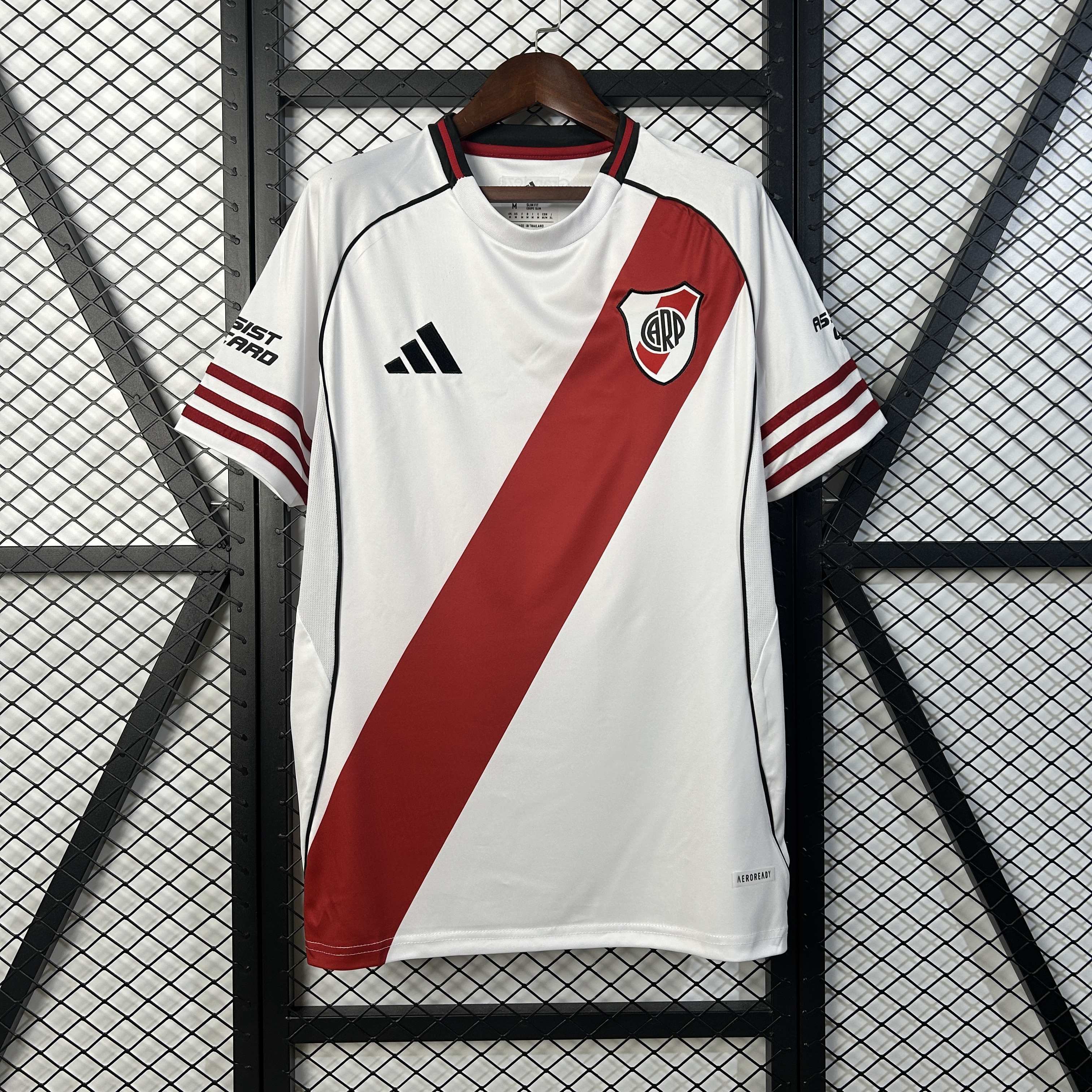 River Plate 25/26 Local